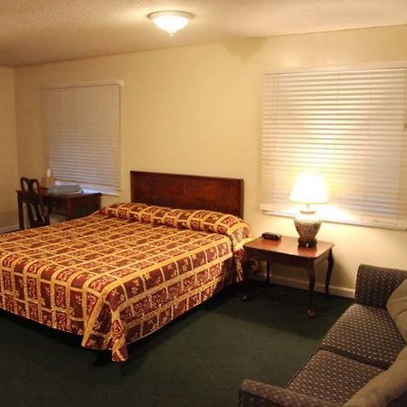Parliament Resort Gay Mens Resort Augusta Exterior foto